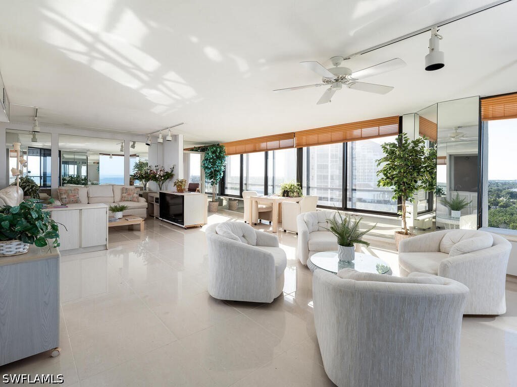 5555 Heron Point Drive #902 Naples FL 34108 226021783 image3