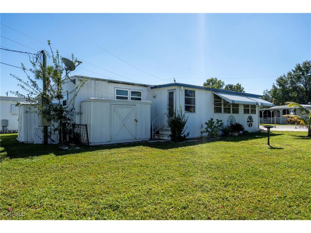 5558 Palm Beach Boulevard #14 Fort Myers FL 33905 2025020564 image21