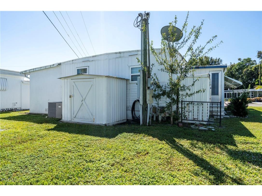 5558 Palm Beach Boulevard #14 Fort Myers FL 33905 2025020564 image23