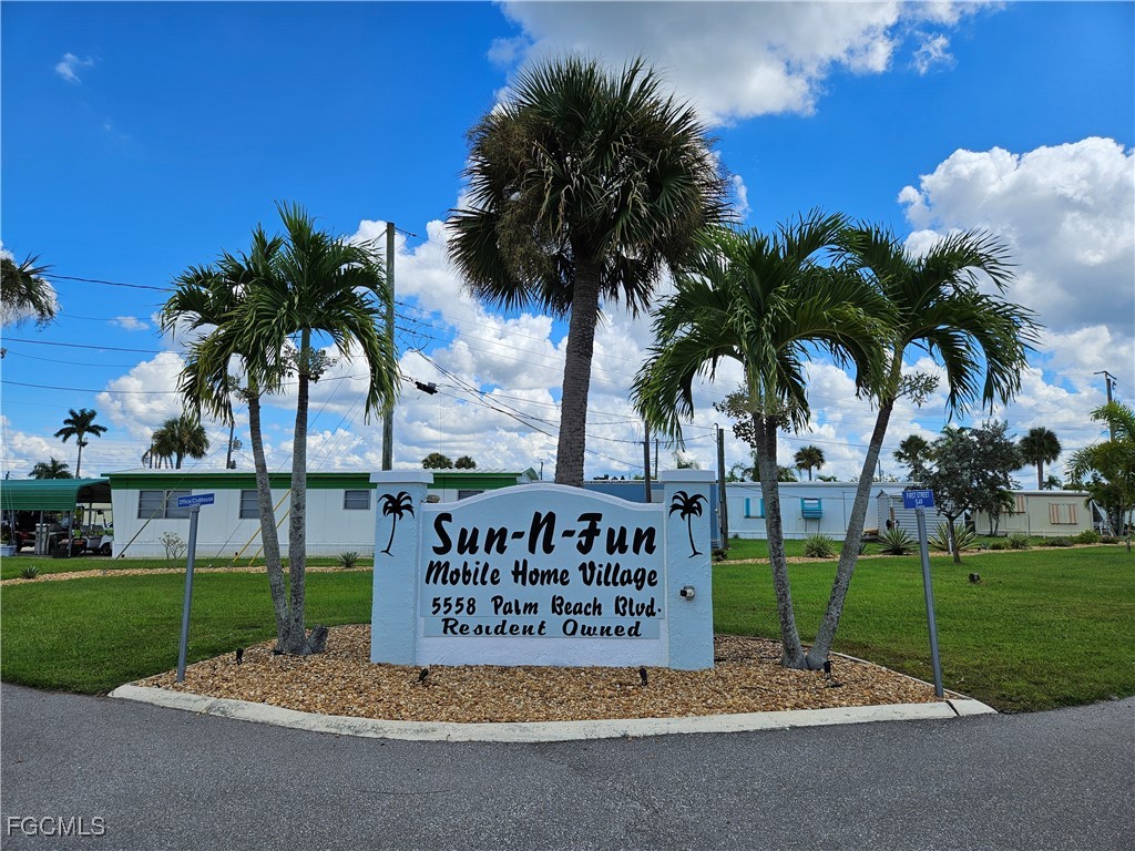 5558 Palm Beach Boulevard #14 Fort Myers FL 33905 2025020564 image24