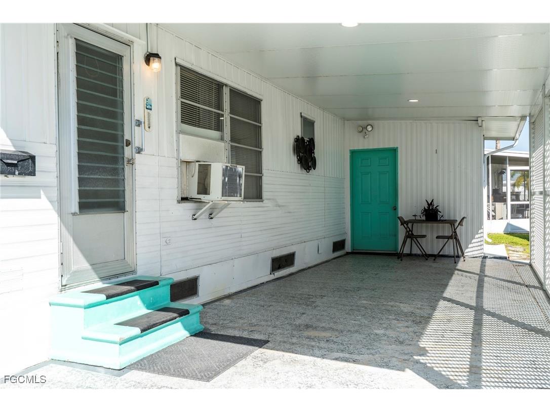 5558 Palm Beach Boulevard #14 Fort Myers FL 33905 2025020564 image4