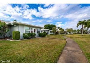 5559 Boynton Lane Fort Myers FL 33919 2025024456 image24