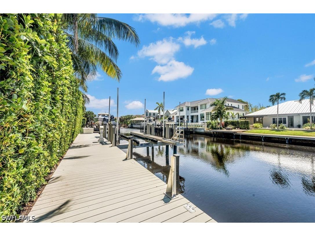 556 17th Avenue S Naples FL 34102 226024648 image34