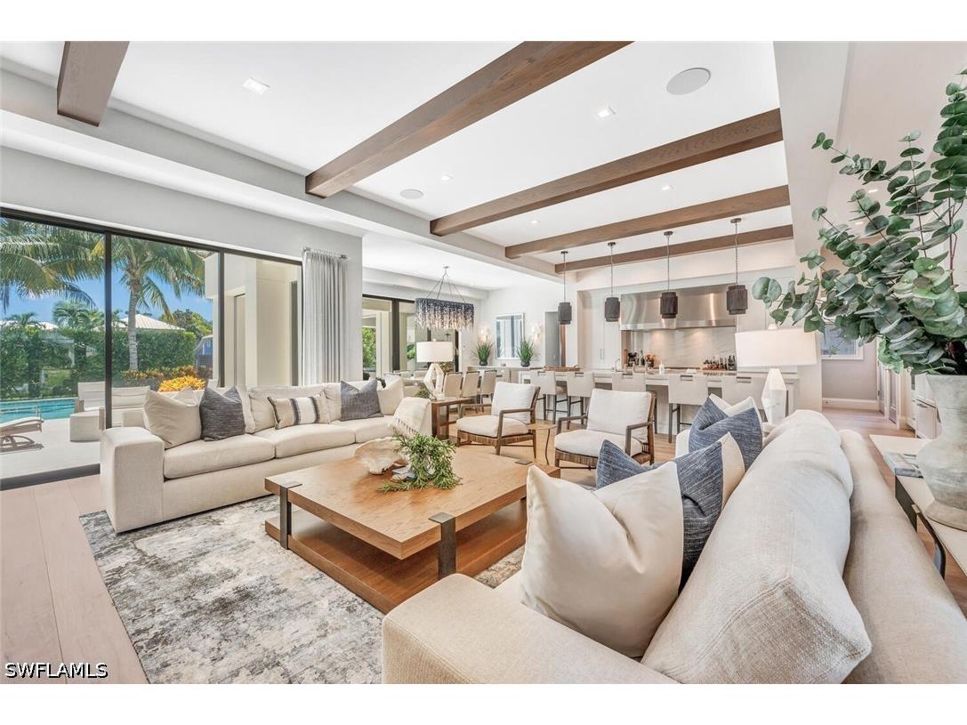 556 17th Avenue S Naples FL 34102 226024648 image4