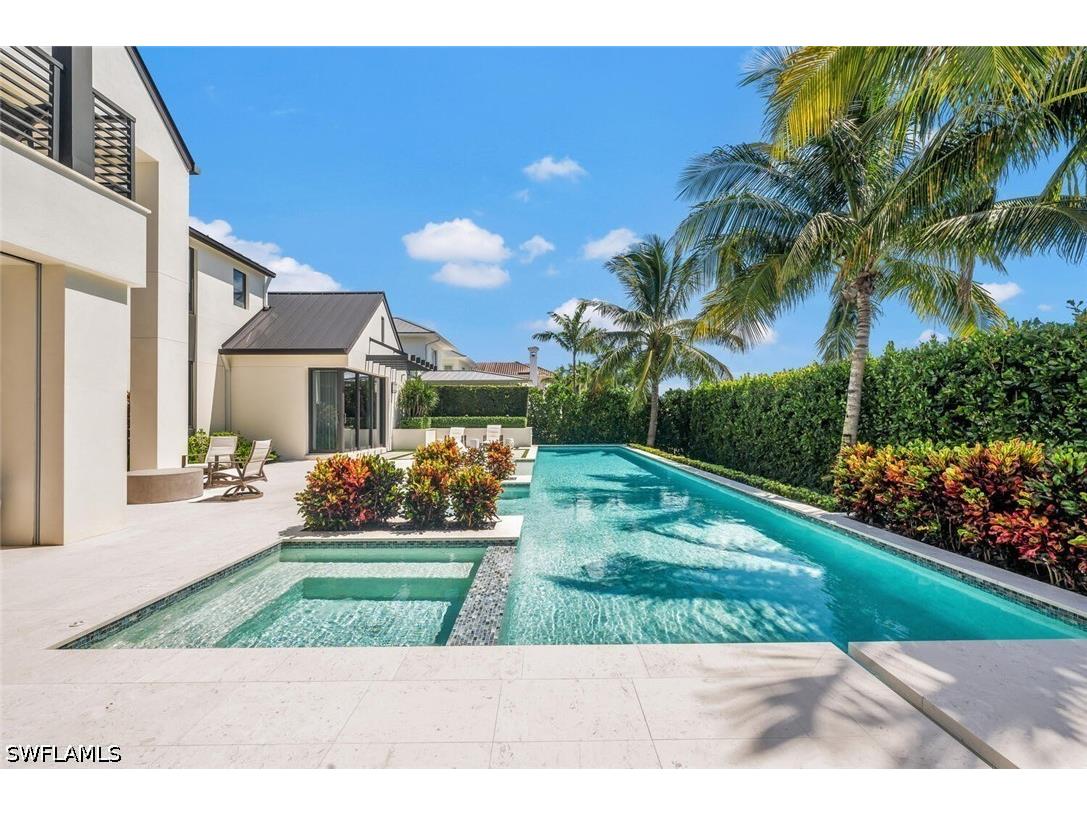 556 17th Avenue S Naples FL 34102 226024648 image48