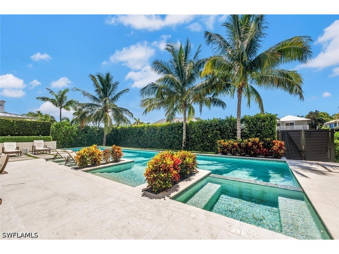 556 17th Avenue S Naples FL 34102 226024648 image49