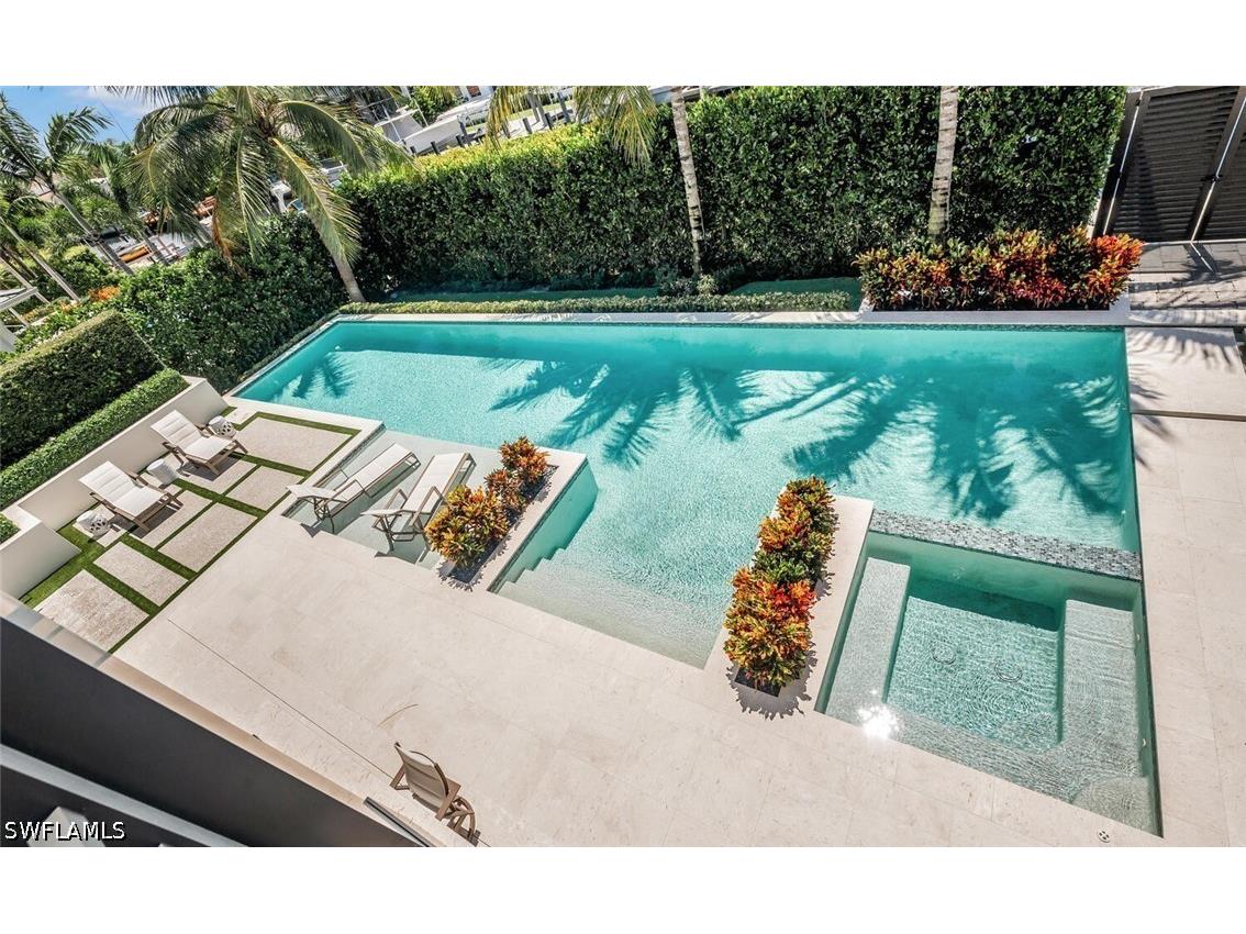 556 17th Avenue S Naples FL 34102 226024648 image50