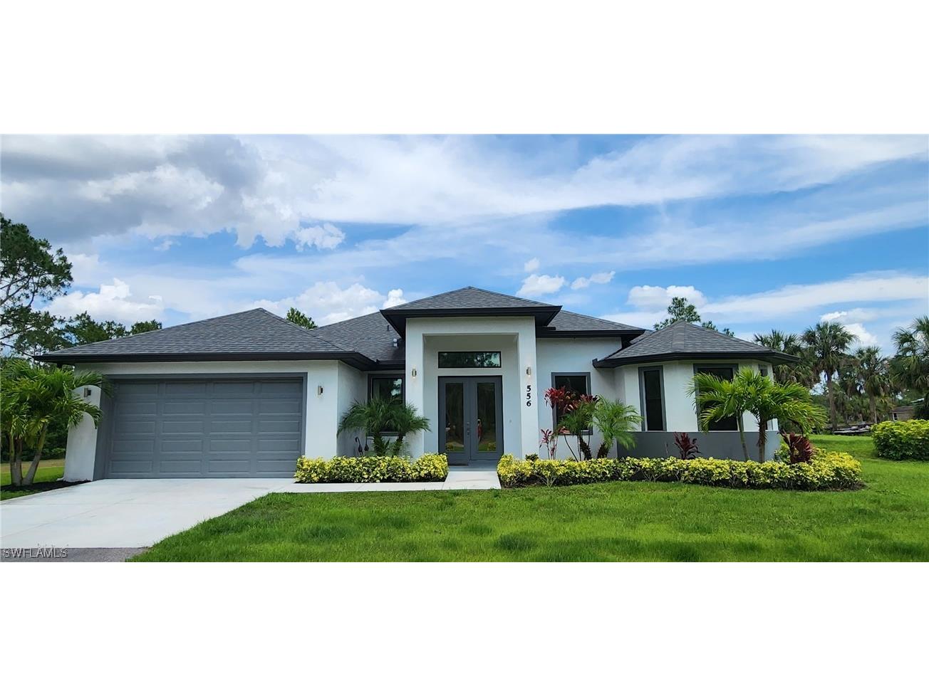 556 8th Street SE Naples FL 34117 223037267 image1