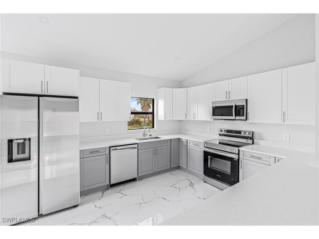 556 Woodview Drive Lehigh Acres FL 33972 225080774 image14