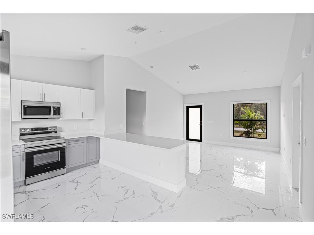 556 Woodview Drive Lehigh Acres FL 33972 225080774 image16