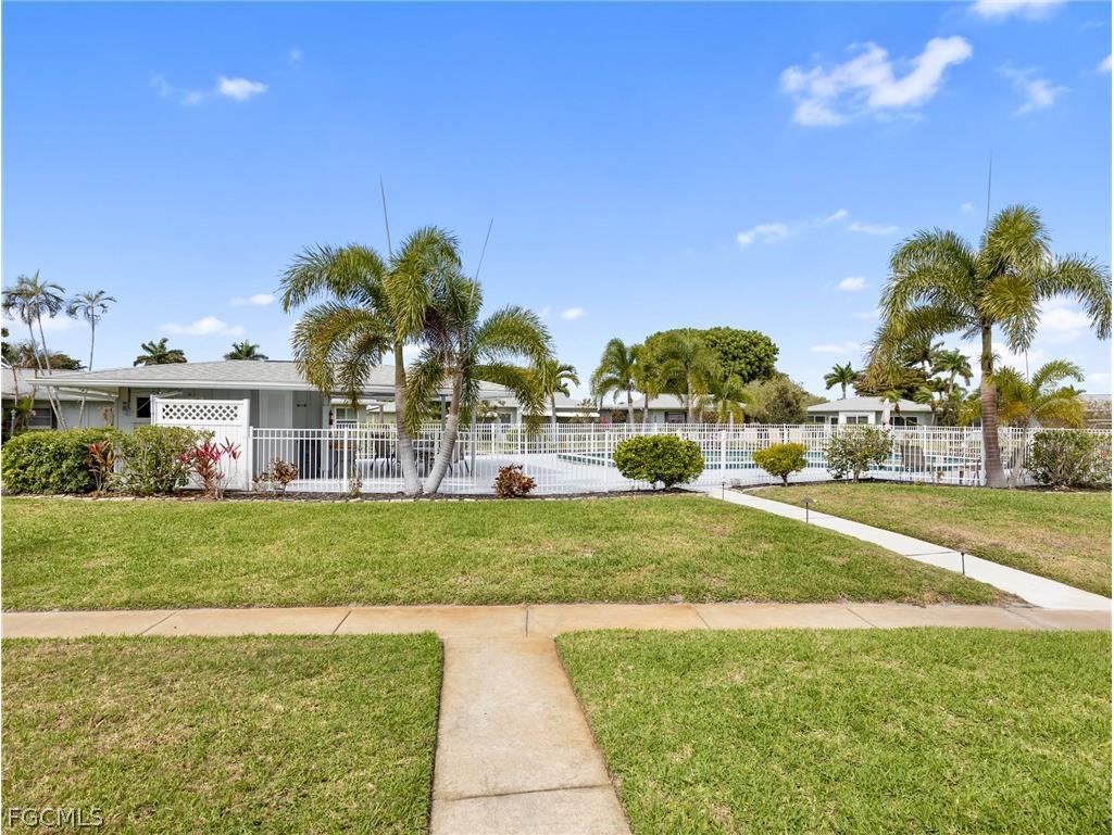 5560 Trellis Lane Fort Myers FL 33919 2026011475 image24