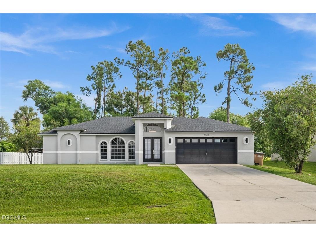 5562 Belrose Street Lehigh Acres FL 33971 2025004612 image1
