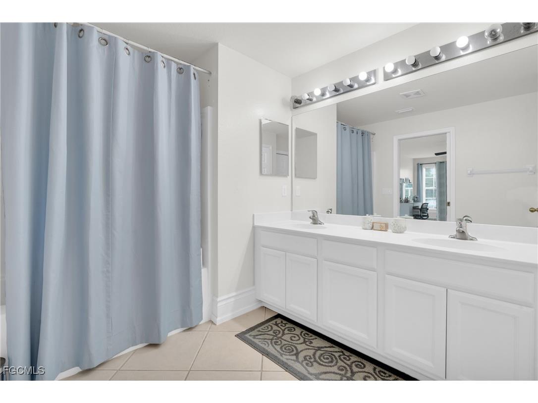 5562 Benton Street Lehigh Acres FL 33971 2025007662 image31