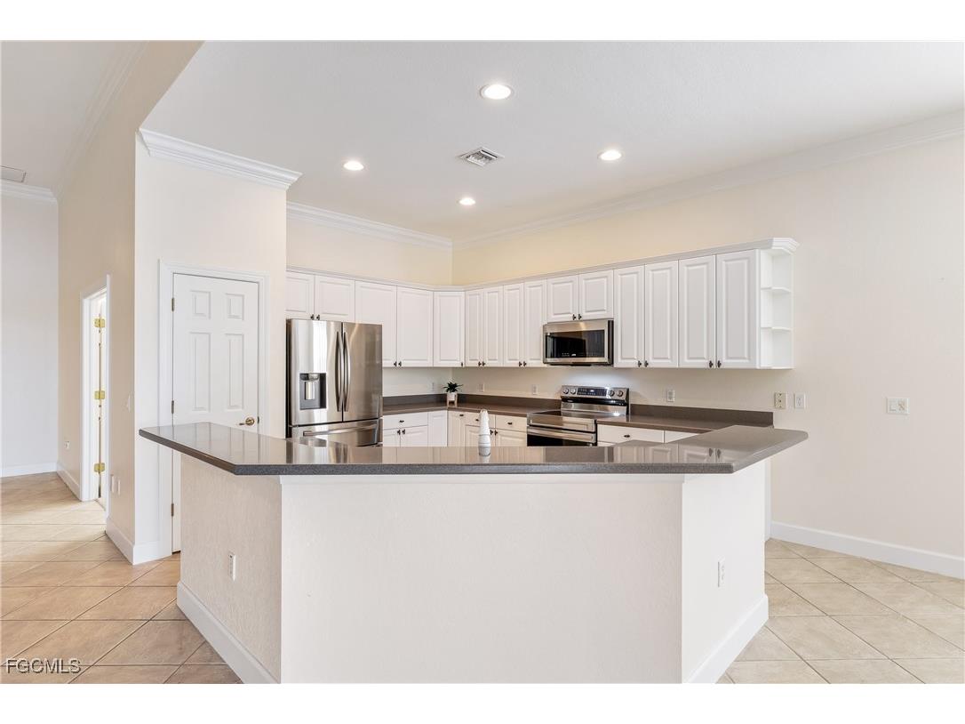 5562 Whispering Willow Way Fort Myers FL 33908 2025017090 image7