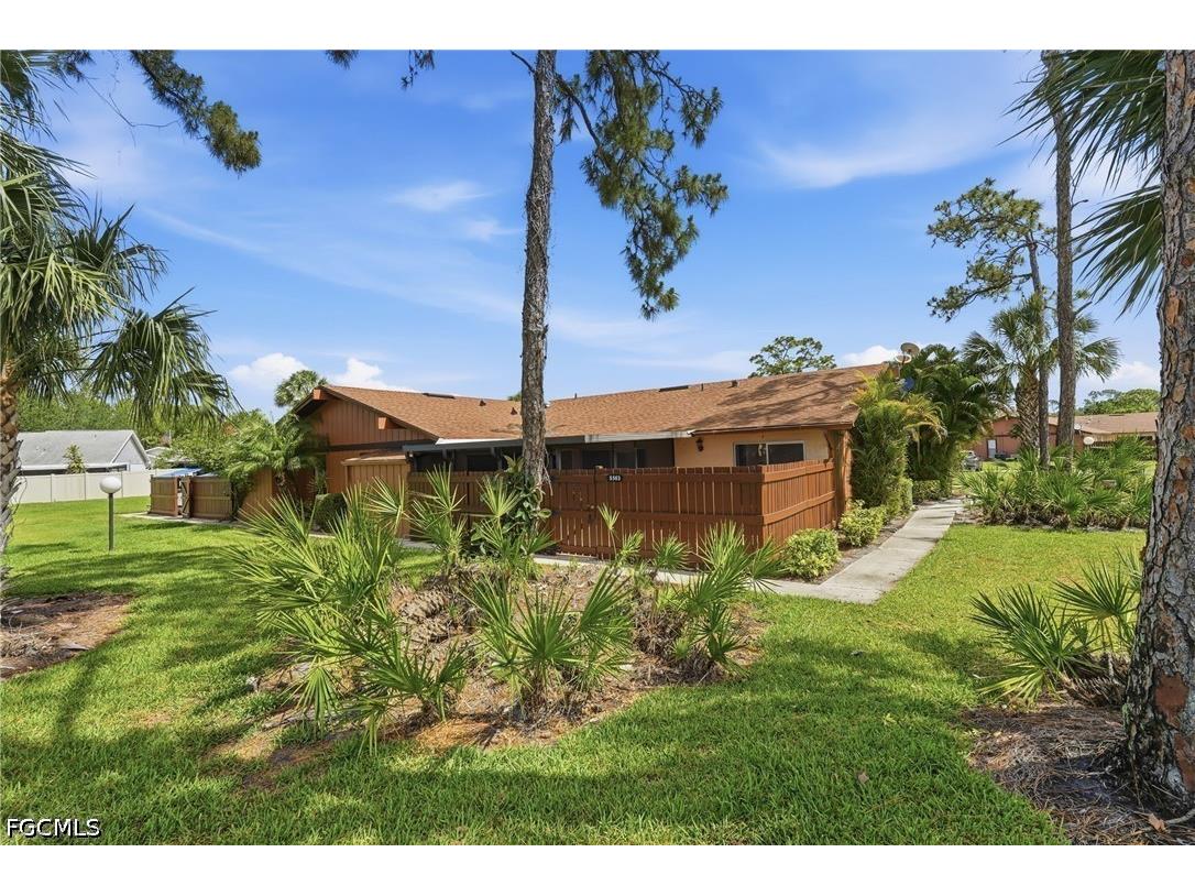 5563 Foxlake Drive North Fort Myers FL 33917 2026021227 image1