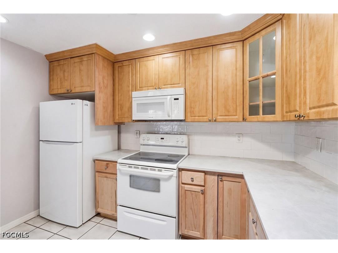 5563 Foxlake Drive North Fort Myers FL 33917 2026021227 image10