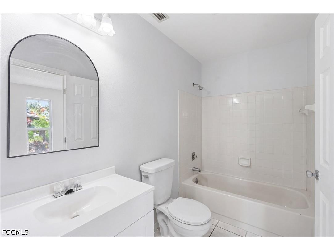 5563 Foxlake Drive North Fort Myers FL 33917 2026021227 image20