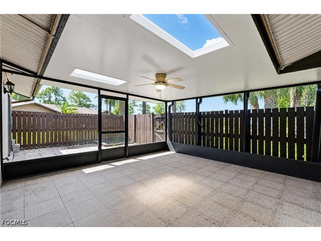 5563 Foxlake Drive North Fort Myers FL 33917 2026021227 image24