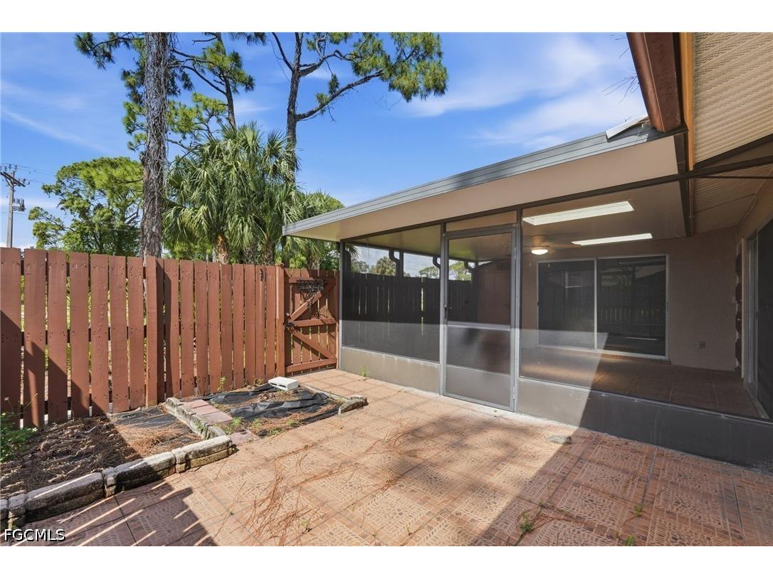 5563 Foxlake Drive North Fort Myers FL 33917 2026021227 image26