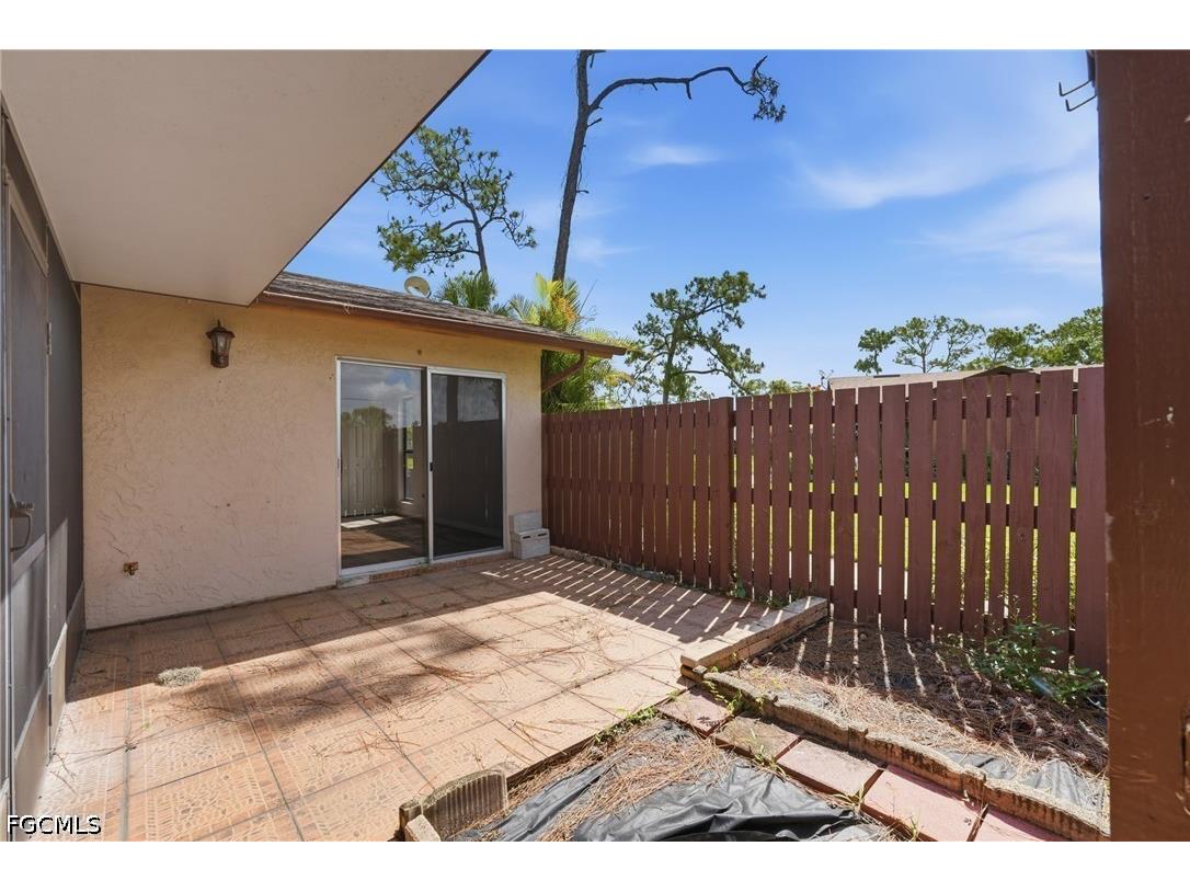 5563 Foxlake Drive North Fort Myers FL 33917 2026021227 image28
