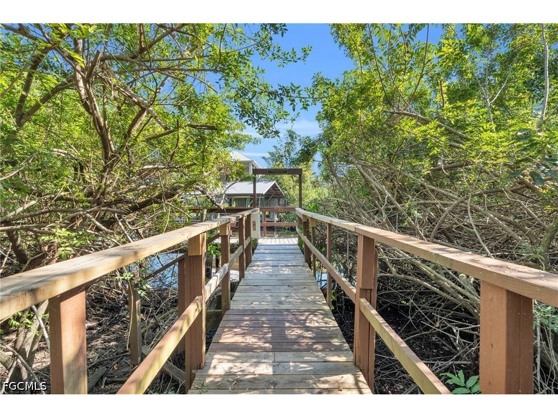 5563 Foxlake Drive North Fort Myers FL 33917 2026021227 image40