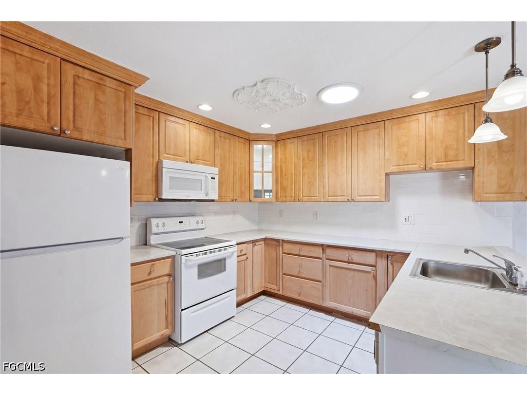 5563 Foxlake Drive North Fort Myers FL 33917 2026021227 image9