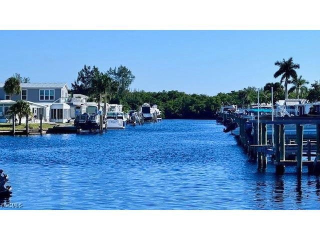 5563 Sir Walter Way North Fort Myers FL 33917 2025015348 image11