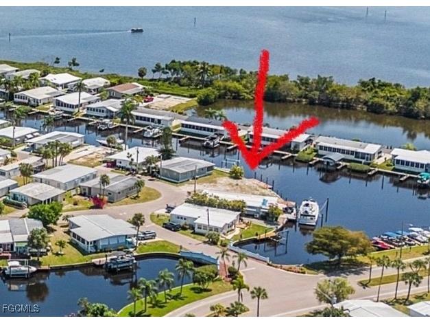 5563 Sir Walter Way North Fort Myers FL 33917 2025015348 image2