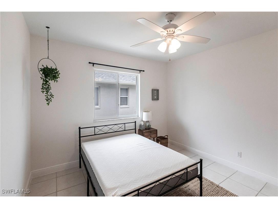 557 102nd Avenue N Naples FL 34108 225008384 image20