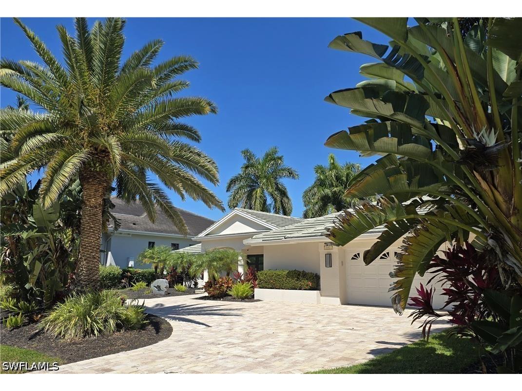557 Parkwood Lane Naples FL 34103 226015437 image1