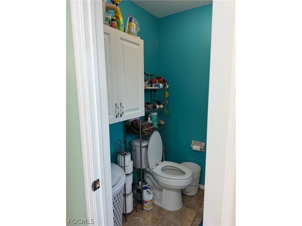 557 Ridgewood Street NW Port Charlotte FL 33952 2026007091 image16