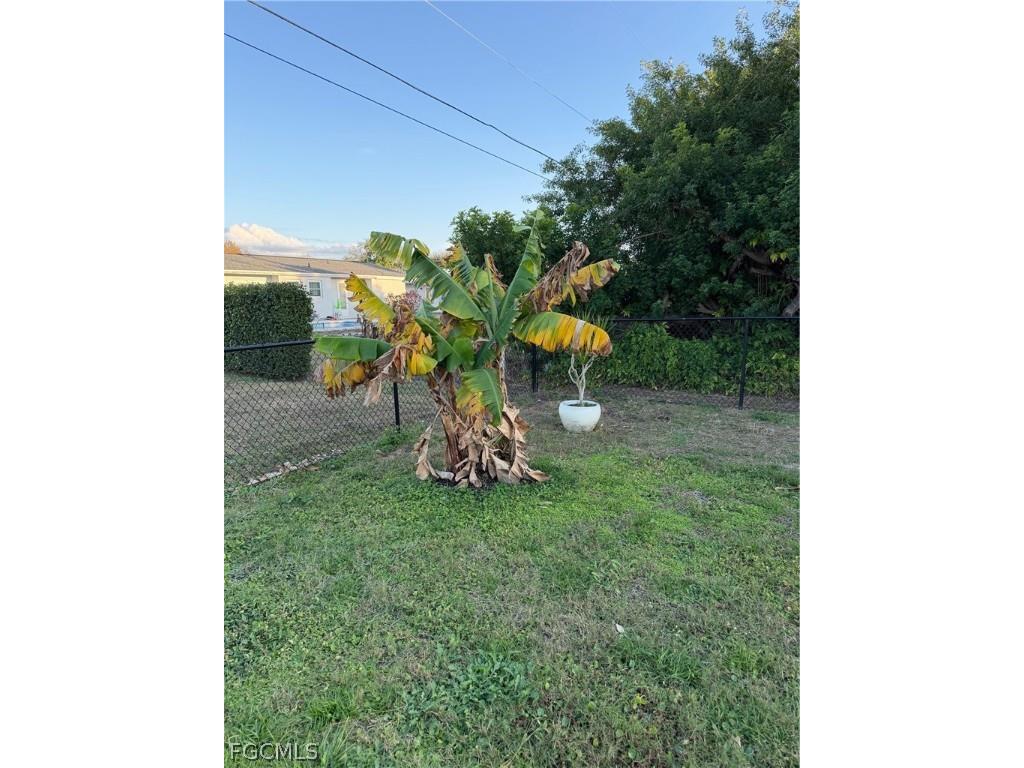 557 Ridgewood Street NW Port Charlotte FL 33952 2026007091 image33
