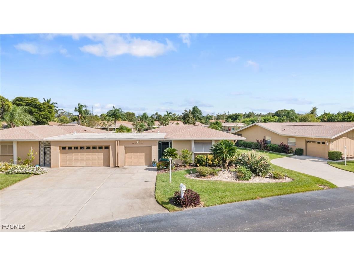 5573 Trellis Lane Fort Myers FL 33919 2025017307 image2