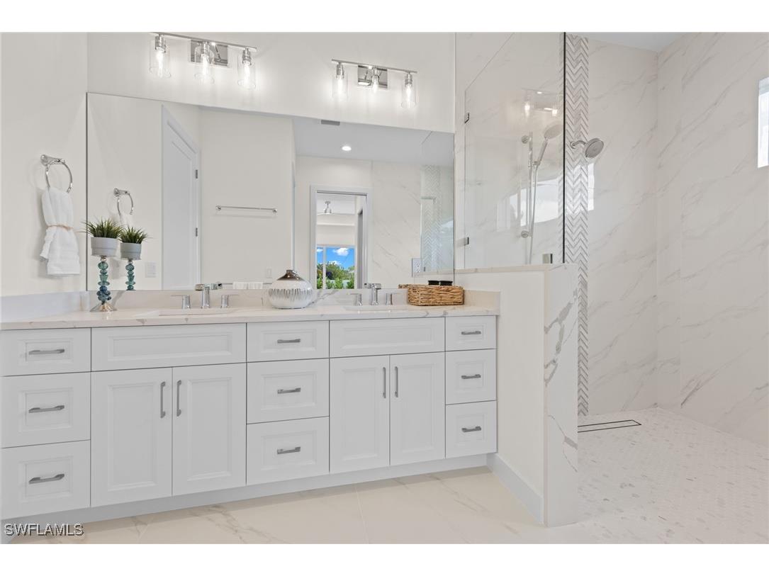 558 100th Avenue N Naples FL 34108 225068172 image14