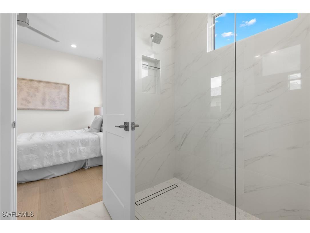 558 100th Avenue N Naples FL 34108 225068172 image18