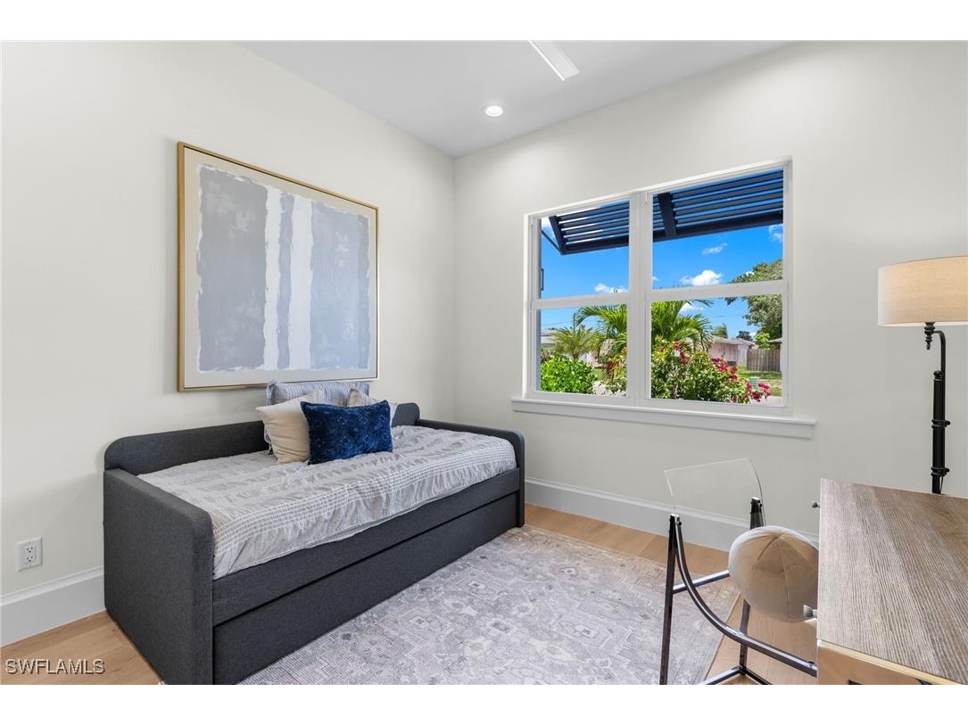 558 100th Avenue N Naples FL 34108 225068172 image21