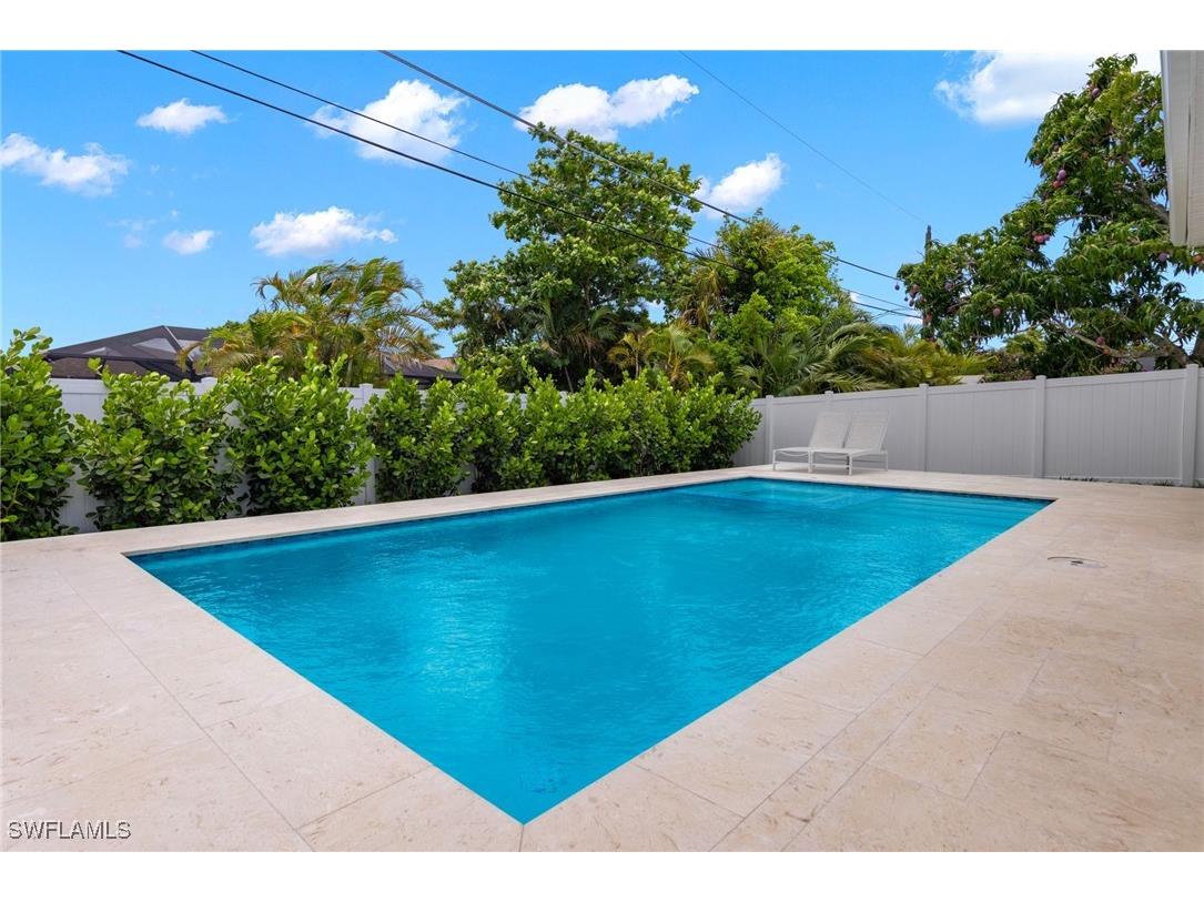 558 100th Avenue N Naples FL 34108 225068172 image25