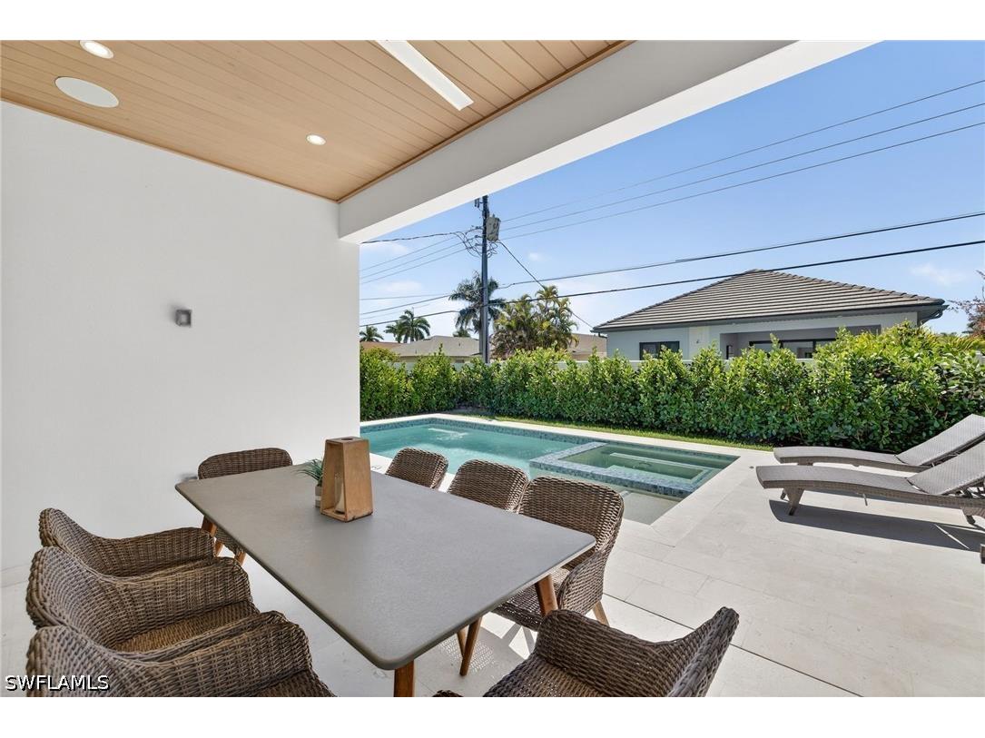 558 100th Avenue N Naples FL 34108 225068172 image28