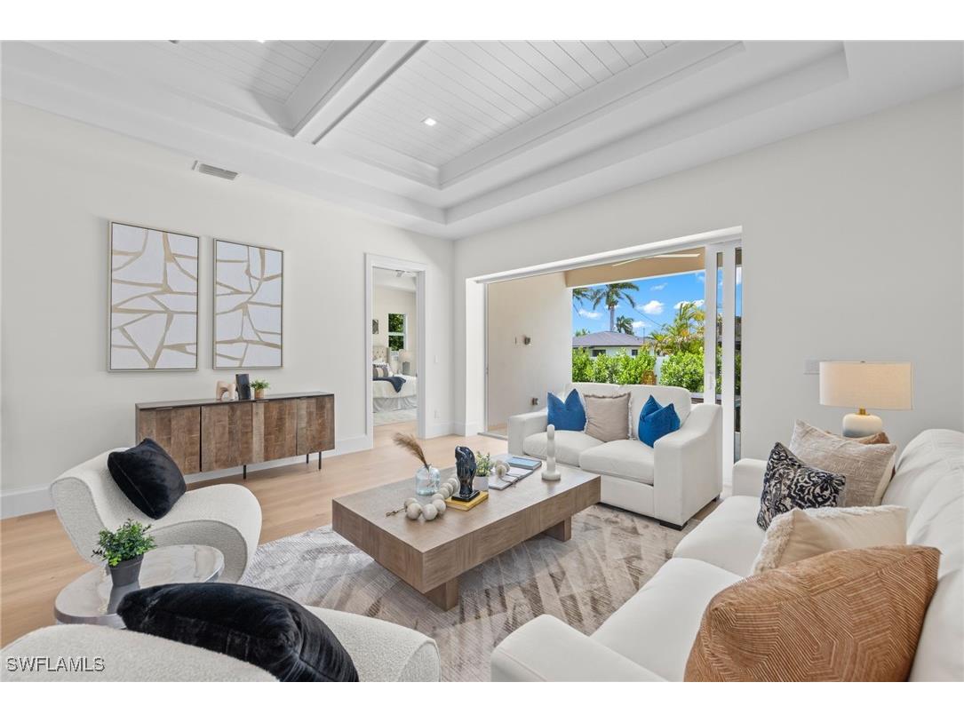 558 100th Avenue N Naples FL 34108 225068172 image3