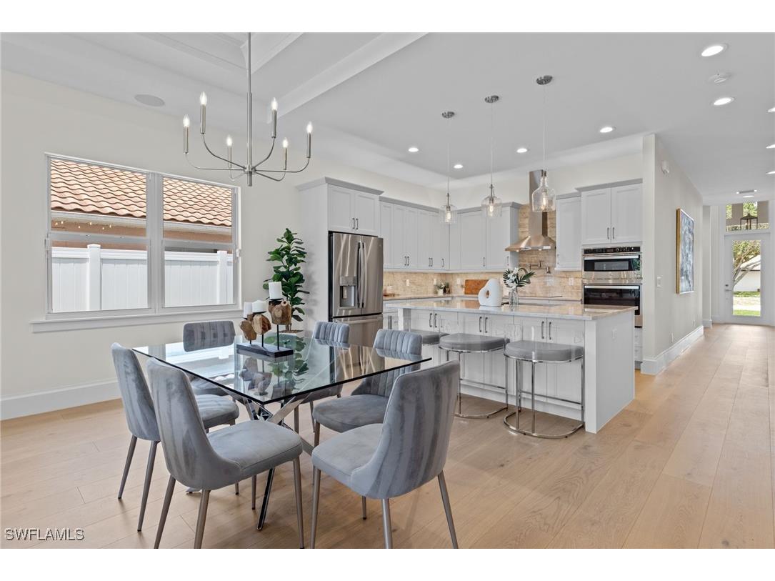 558 100th Avenue N Naples FL 34108 225068172 image7