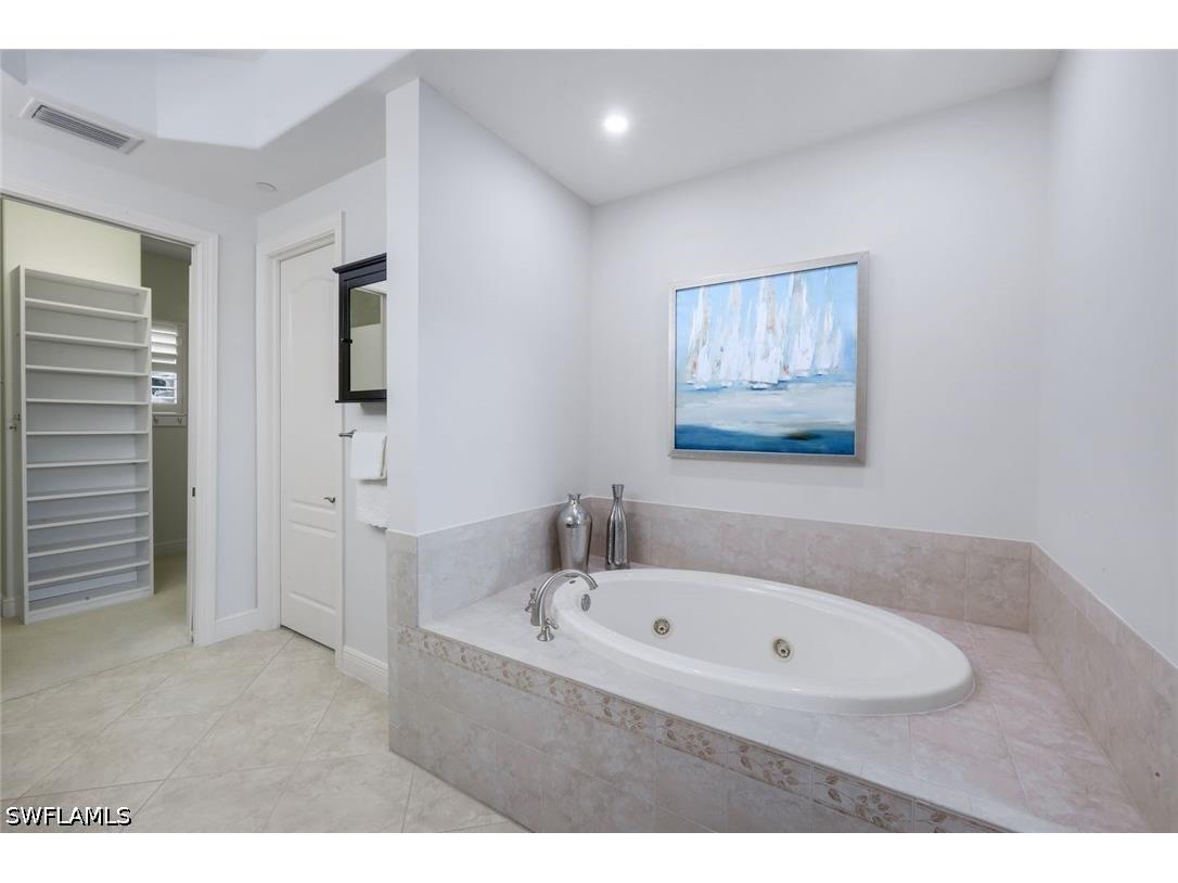 558 Avellino Isles Circle #14102 Naples FL 34119 226025257 image24