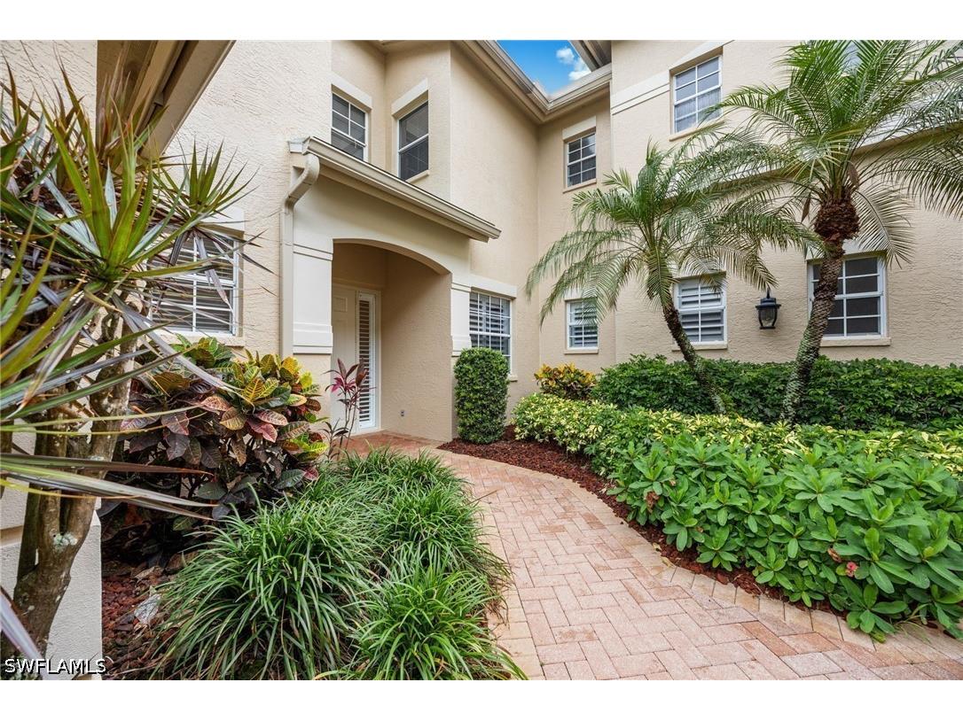 558 Vintage Reserve Lane #19A Naples FL 34119 226021639 image5