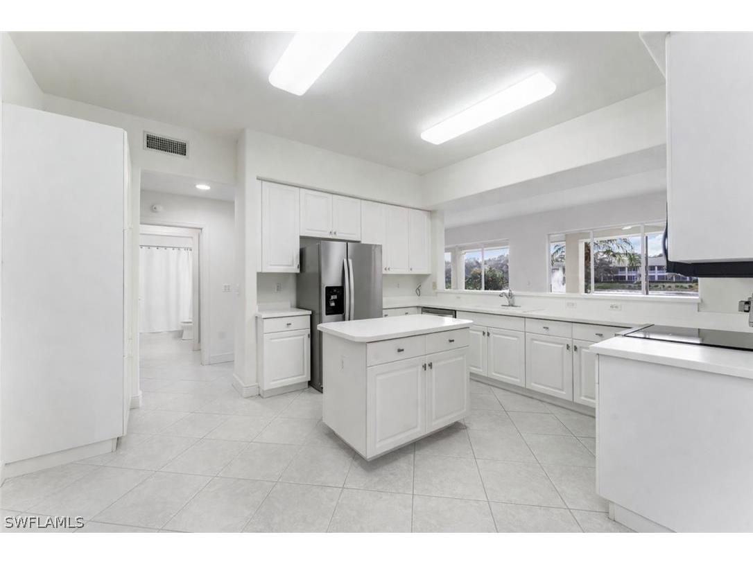 558 Vintage Reserve Lane #19B Naples FL 34119 225073852 image11