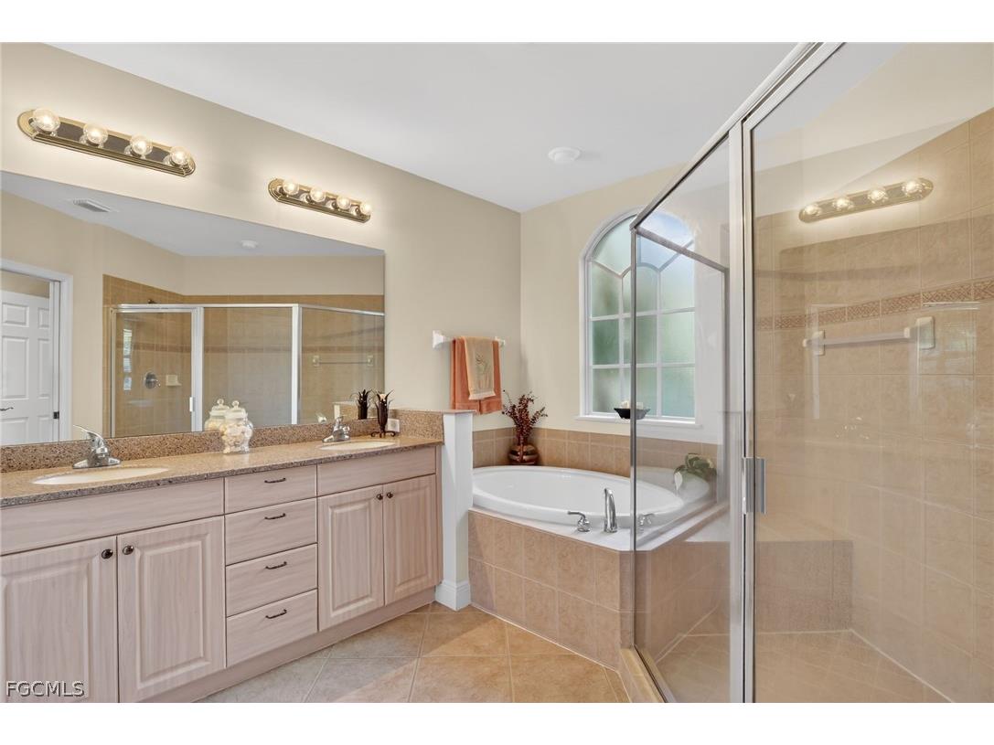 5581 Berkshire Drive #101 Fort Myers FL 33912 2026009920 image20