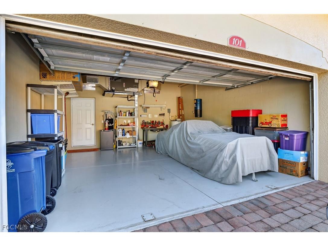 5581 Berkshire Drive #101 Fort Myers FL 33912 2026009920 image30