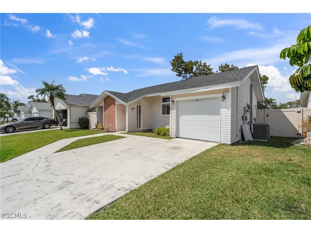 5581 Longleaf Drive North Fort Myers FL 33917 2026002479 image2