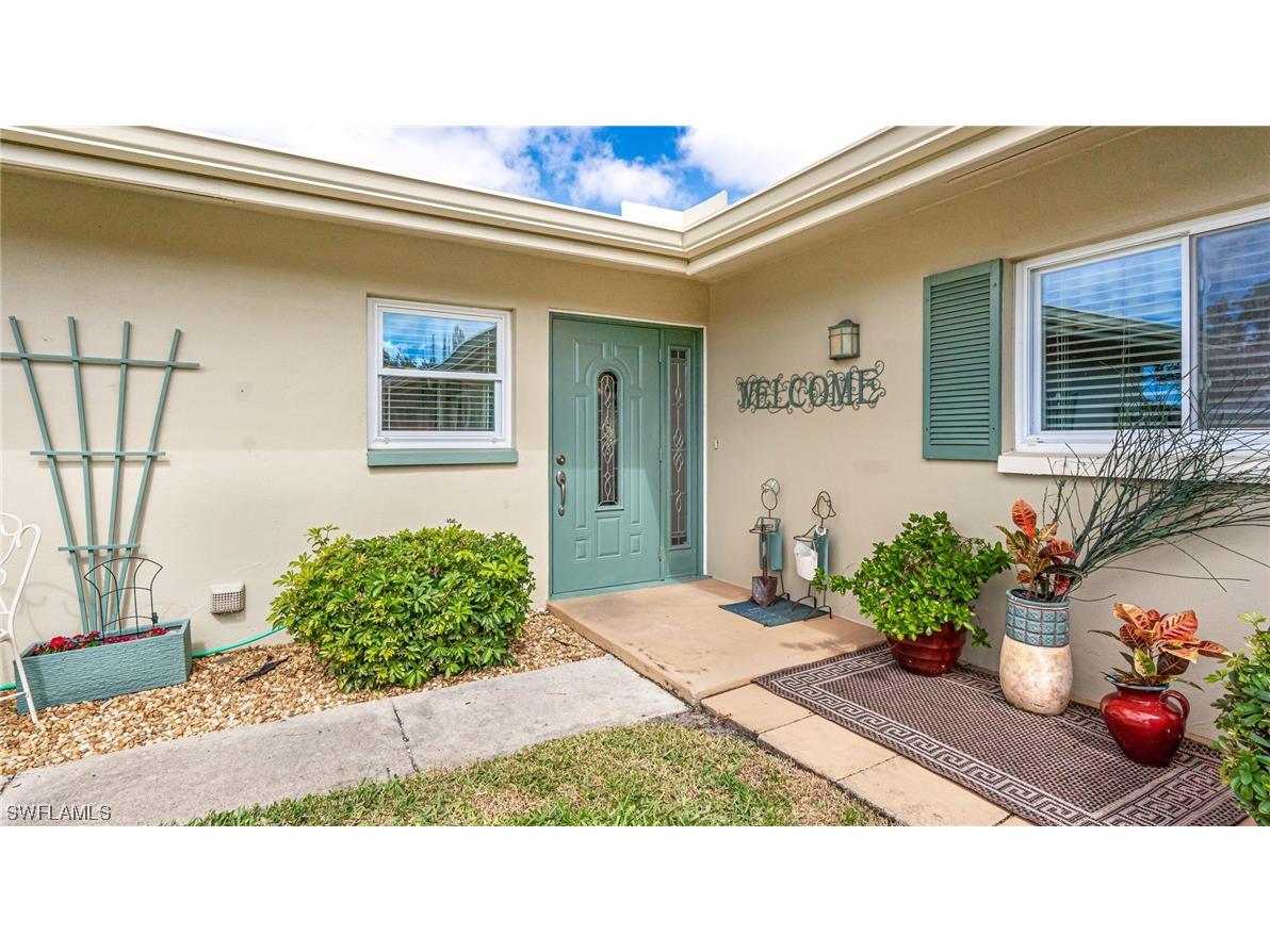 5583 Hamlet Lane Fort Myers FL 33919 224017600 image1