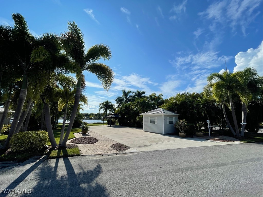 5584 Brightwood Drive Fort Myers FL 33905 224075344 image1