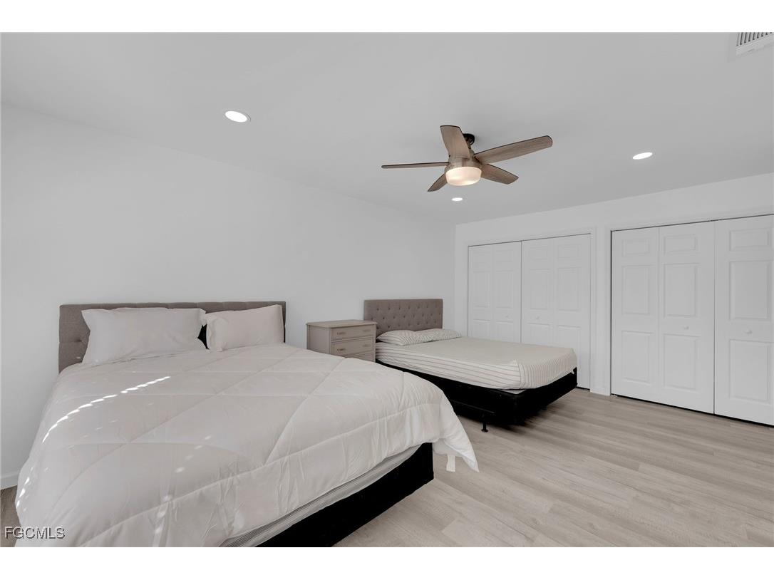 5584 Buring Court Fort Myers FL 33919 2025018346 image18