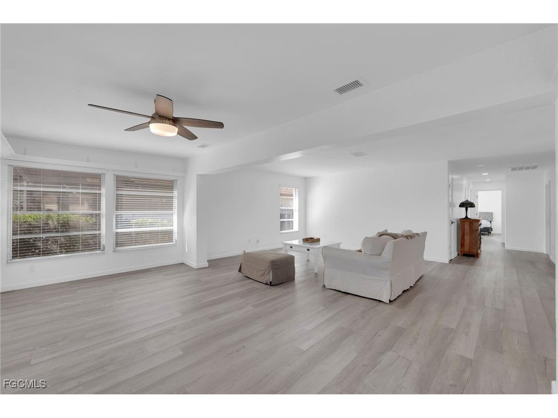 5584 Buring Court Fort Myers FL 33919 2025018346 image8